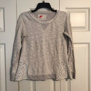 ANTHROPOLOGIE XS Lace Crochet Crewneck Sweatshirt Gray Heather Pullover Peplum